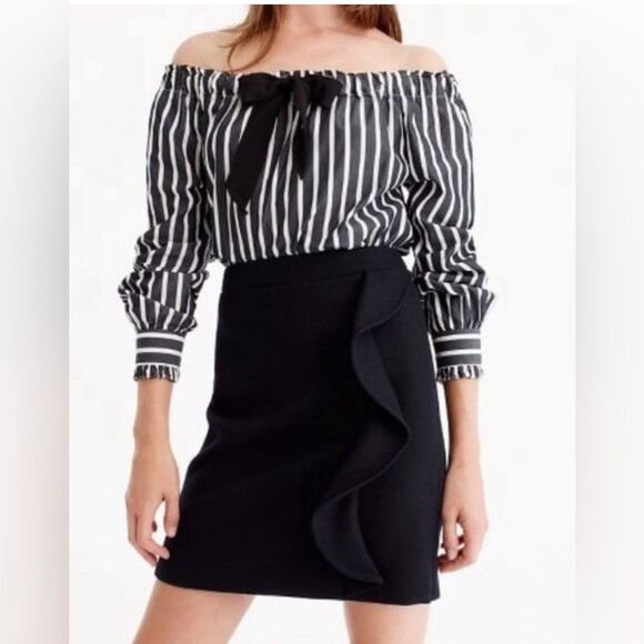 J Crew NWT Ruffle Wool Skirt Double Surge Wool Size 2 Navy - Picture 1 of 8